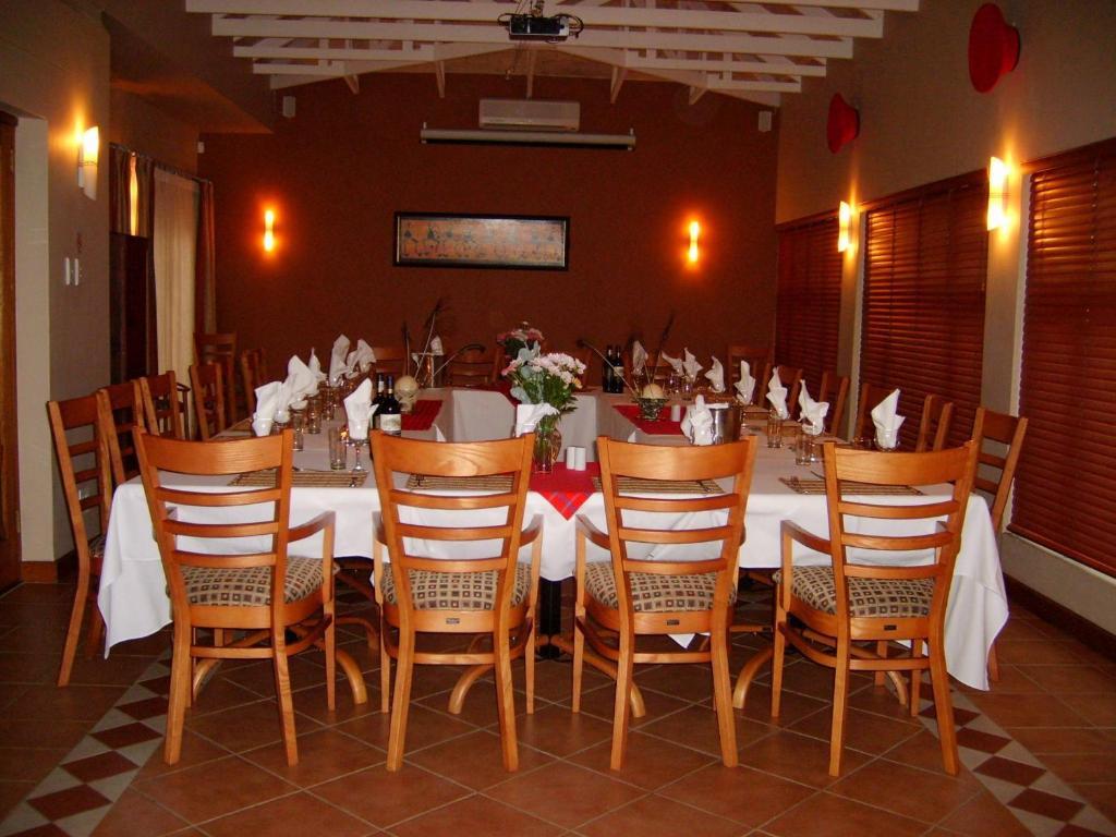 Cape Flame Guest House Порт Елизабет Екстериор снимка