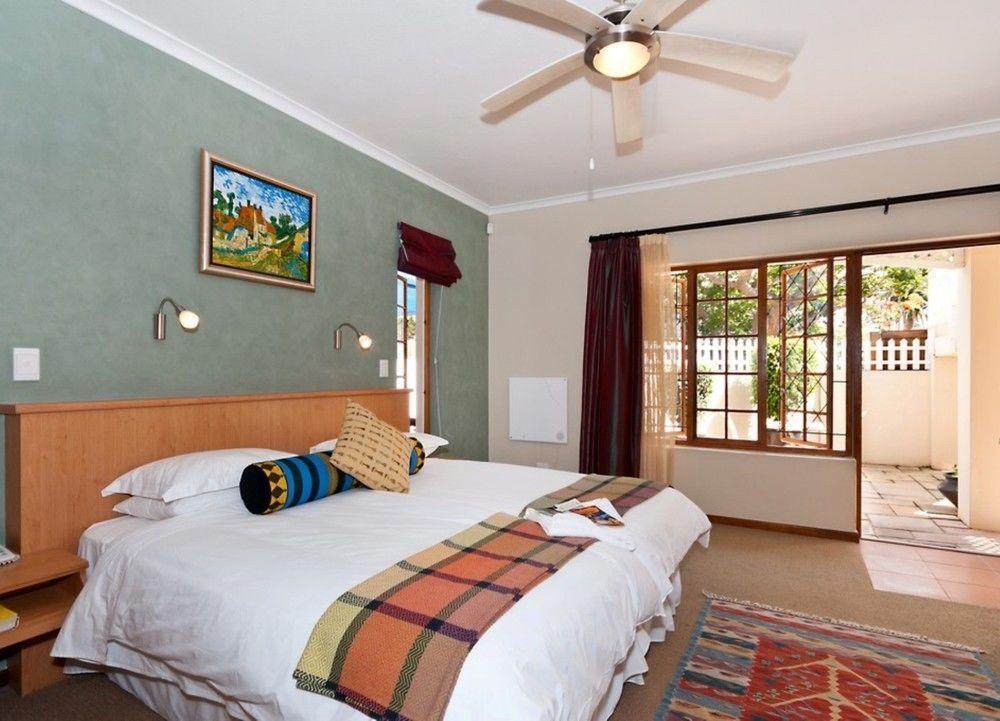 Cape Flame Guest House Порт Елизабет Екстериор снимка