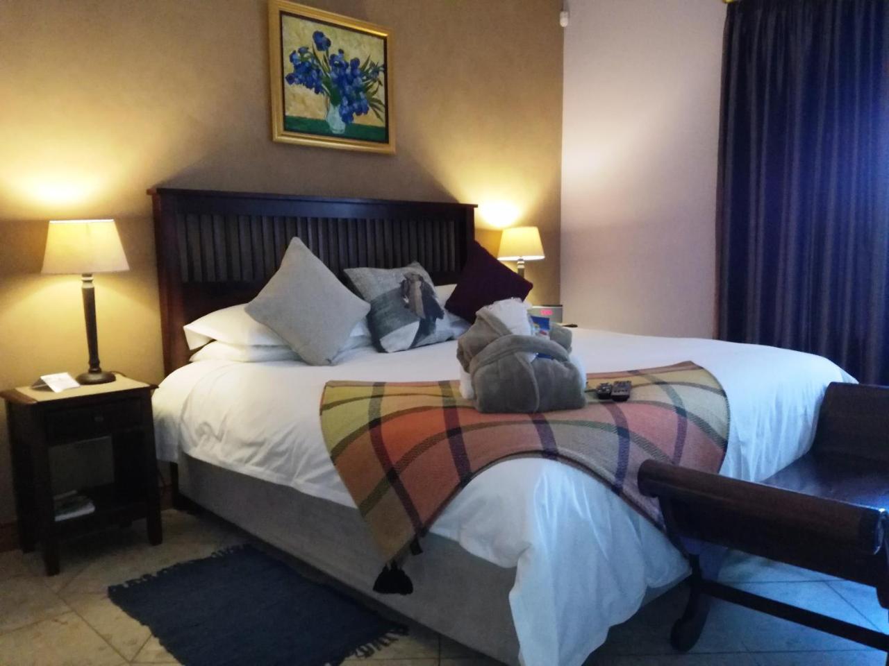 Cape Flame Guest House Порт Елизабет Екстериор снимка