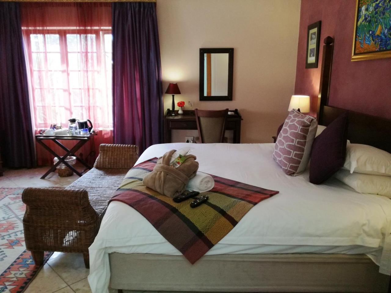 Cape Flame Guest House Порт Елизабет Екстериор снимка