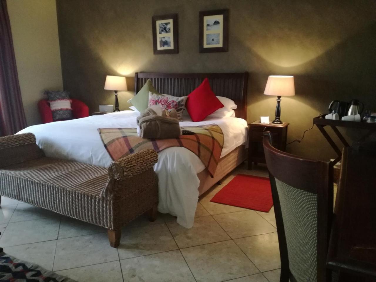 Cape Flame Guest House Порт Елизабет Екстериор снимка