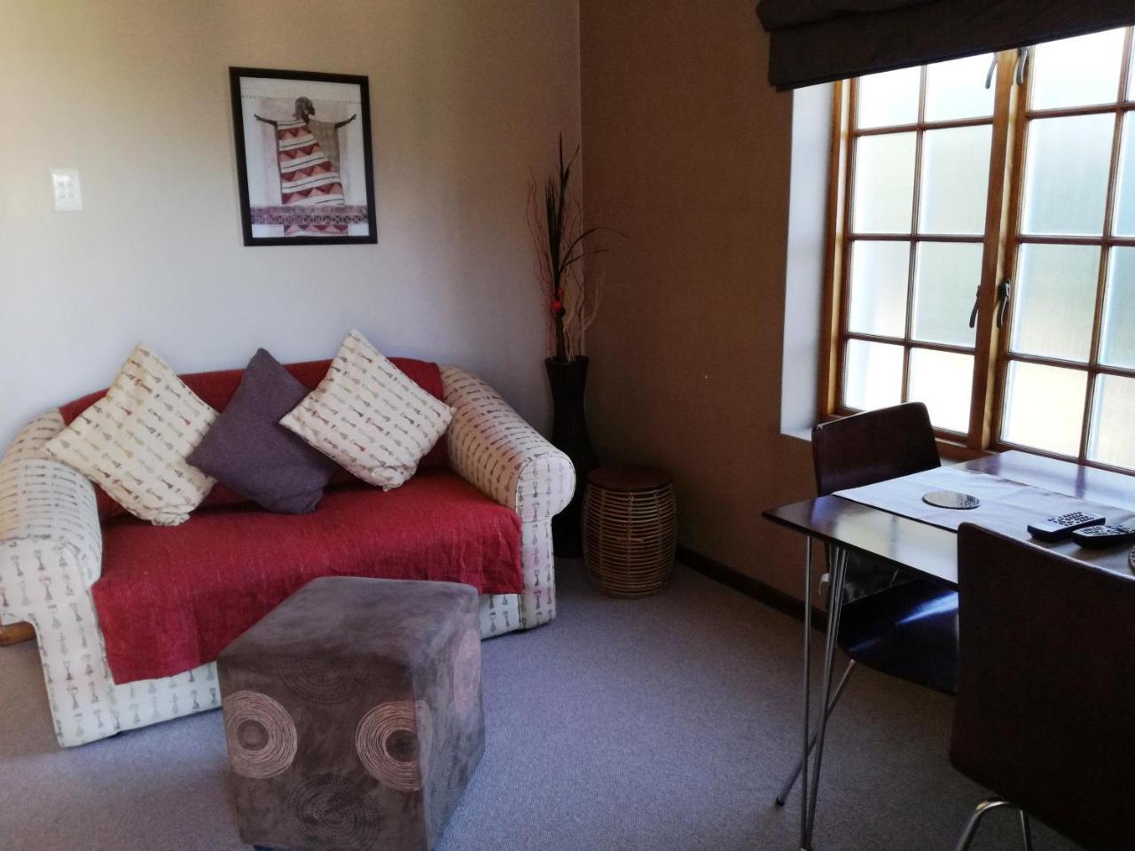 Cape Flame Guest House Порт Елизабет Екстериор снимка