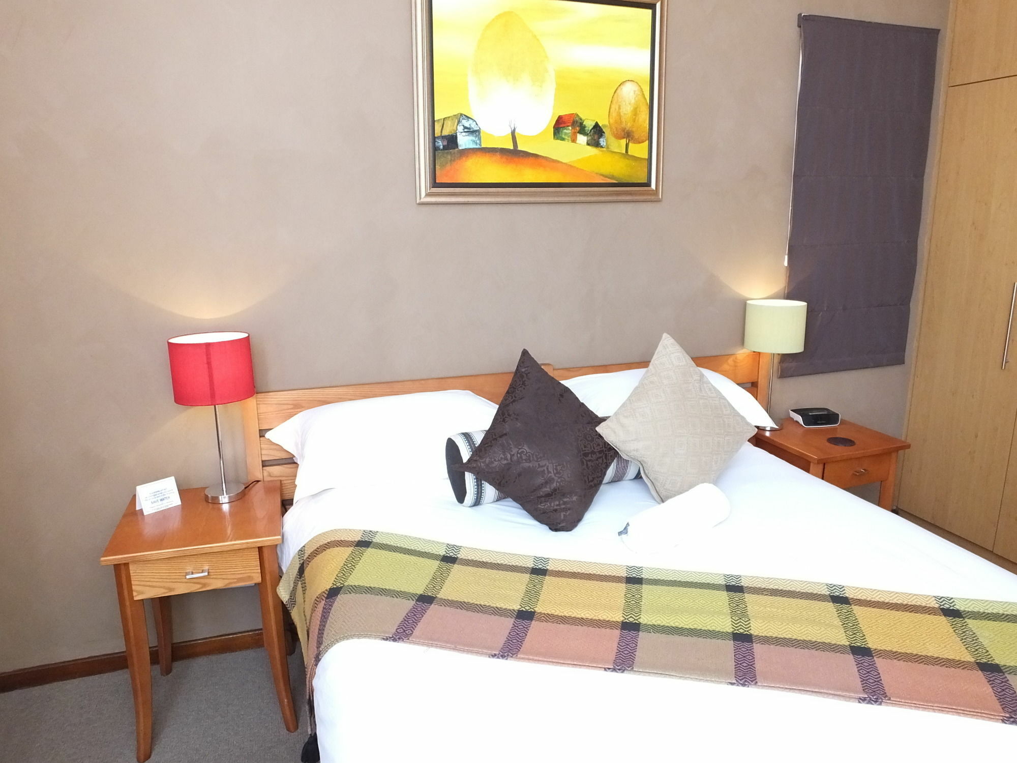 Cape Flame Guest House Порт Елизабет Екстериор снимка