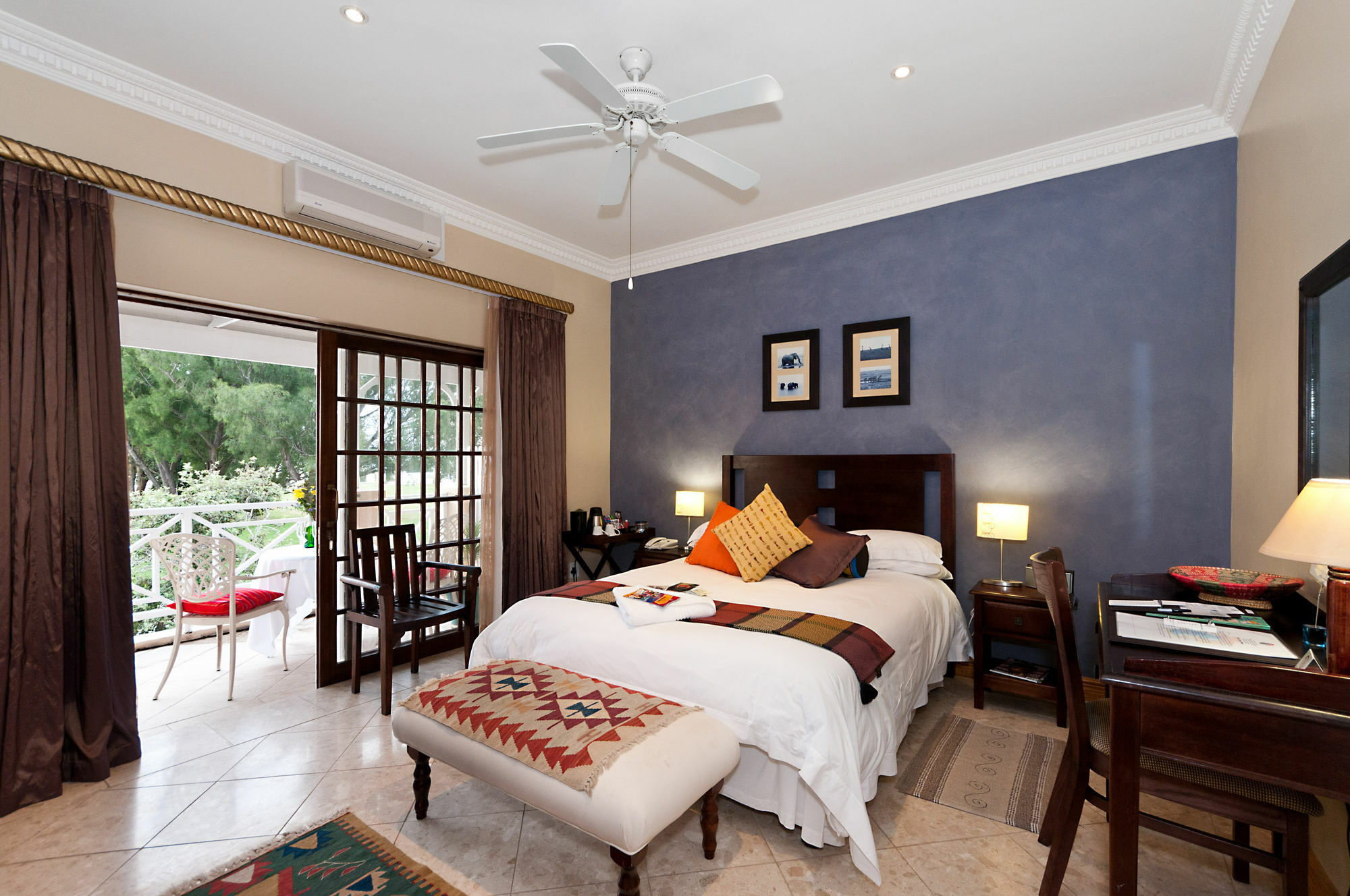 Cape Flame Guest House Порт Елизабет Екстериор снимка