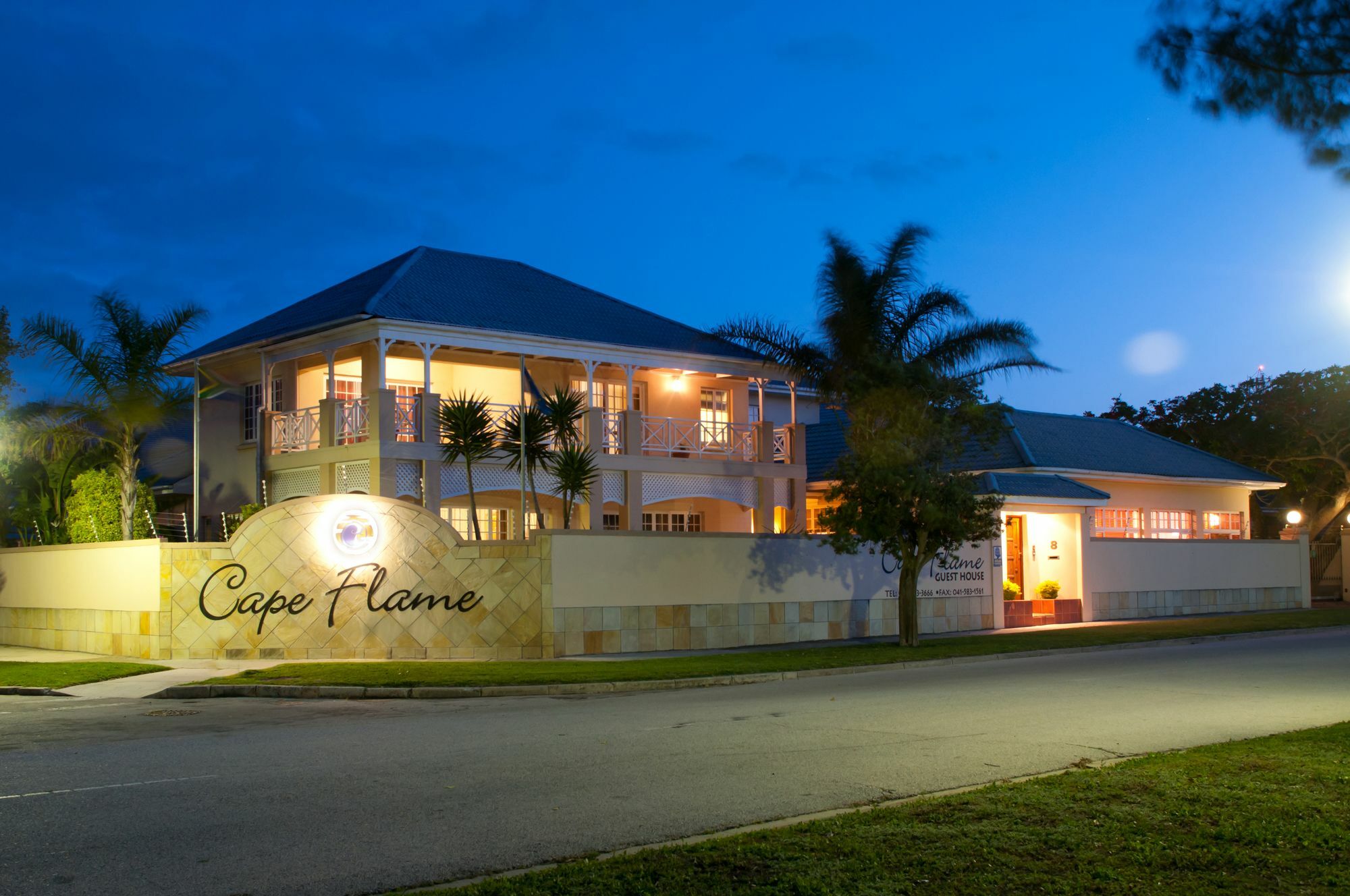 Cape Flame Guest House Порт Елизабет Екстериор снимка