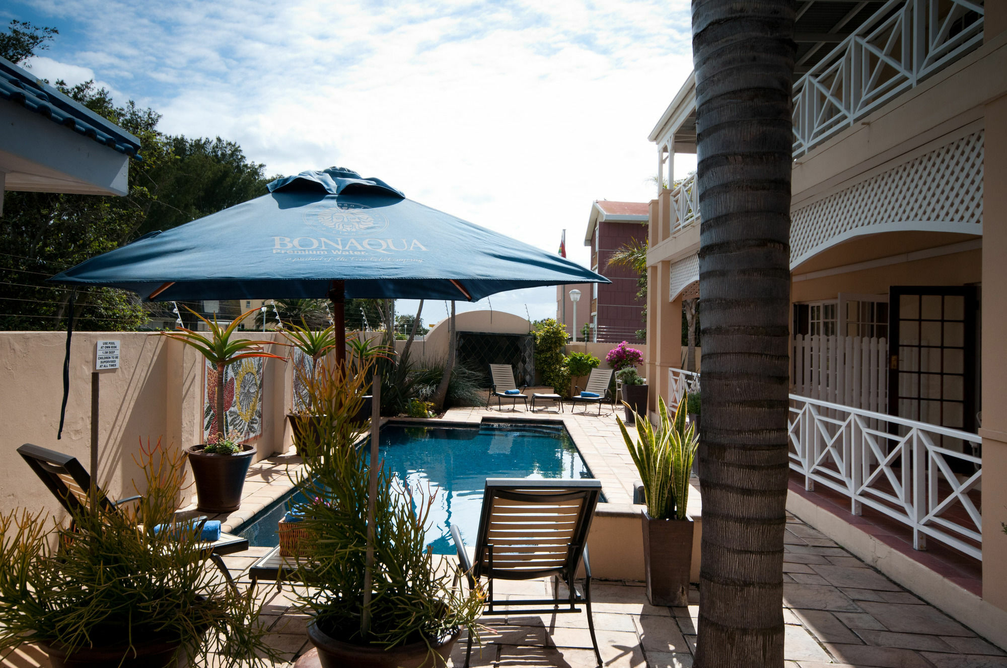 Cape Flame Guest House Порт Елизабет Екстериор снимка
