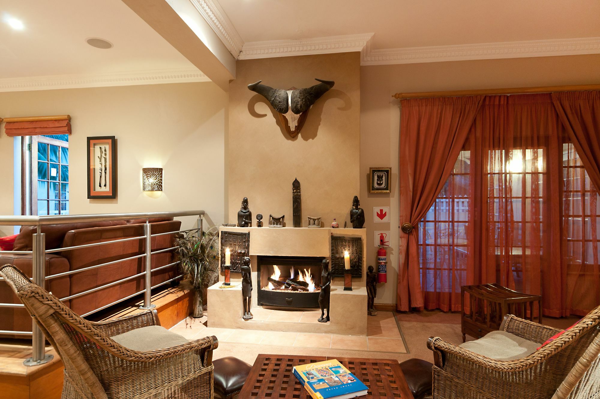 Cape Flame Guest House Порт Елизабет Екстериор снимка